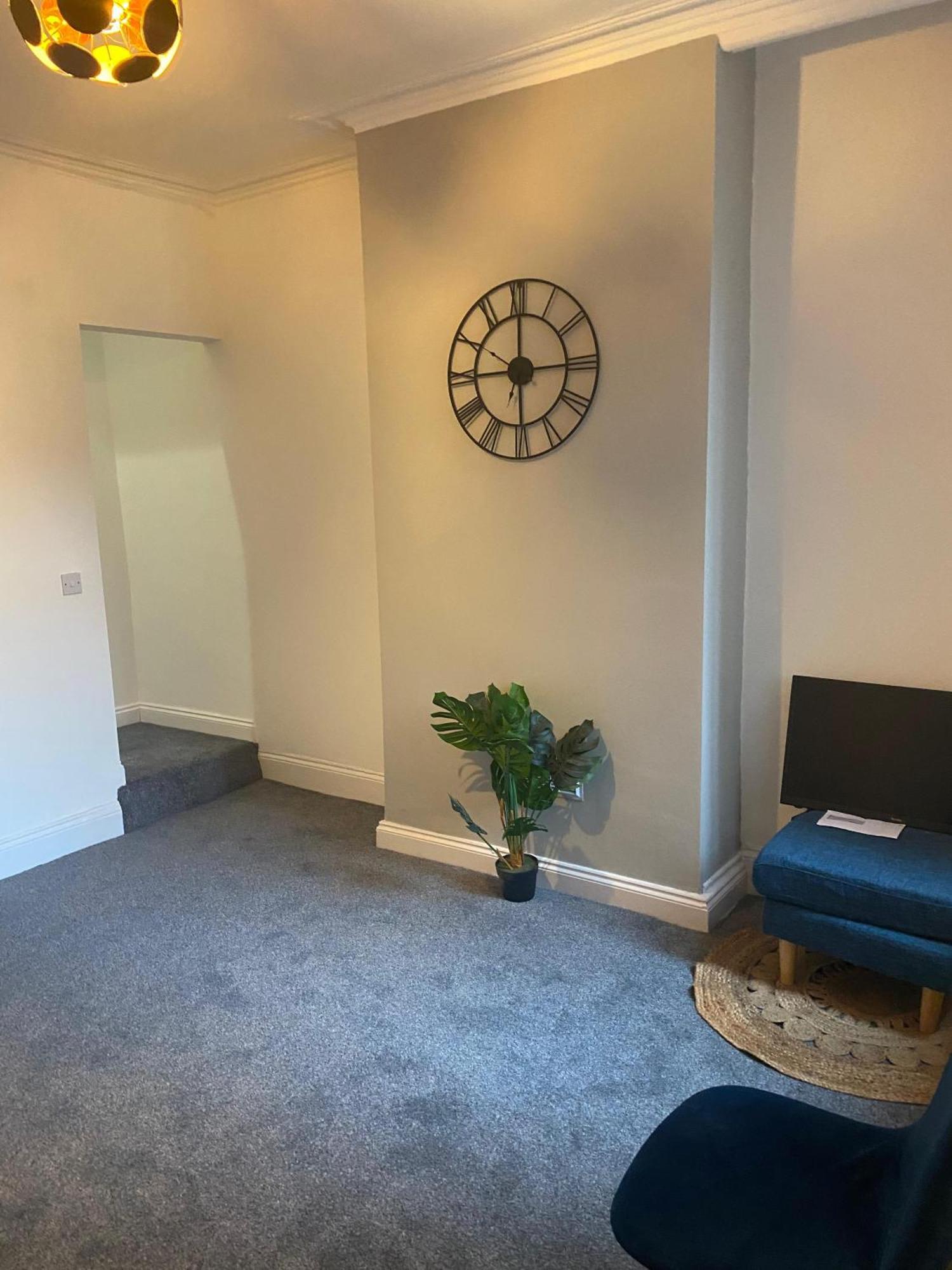 Happy Homes Stoke-on-Trent Exterior foto